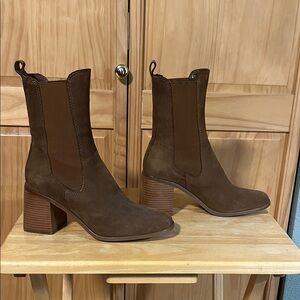 Steve Madden Brown Suede Block Heel Chelsea Boots